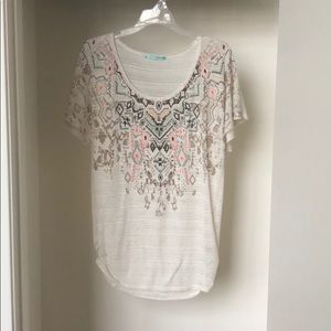 Cream T-shirt with Aztec design